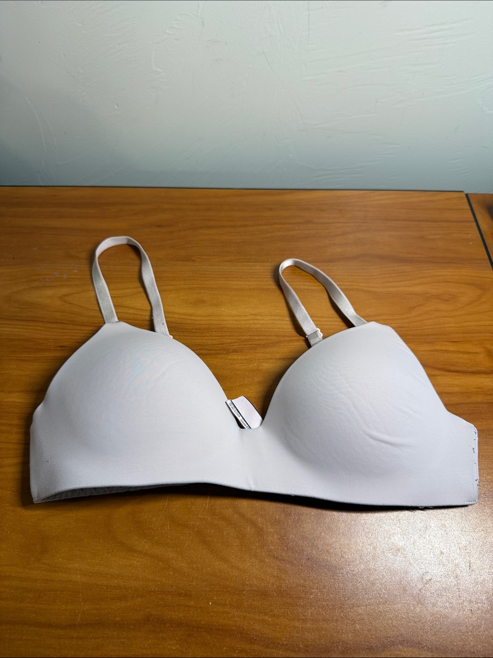 Victorias Secret T-Shirt Lightly Lined Wireless Bra Light Pink Beige 36C